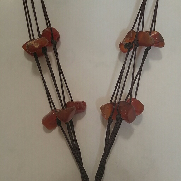 Beautiful Necklace - Picture 4 of 8